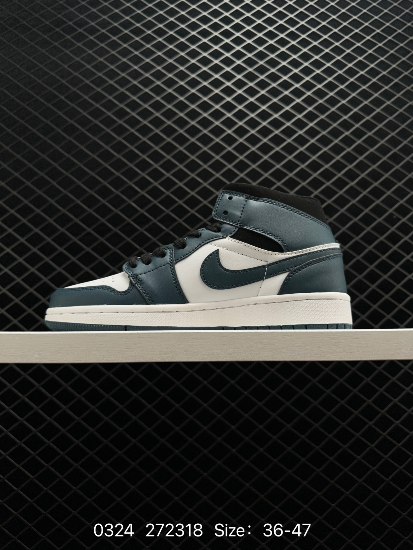 Air Jordan 1 Mid  AJ1